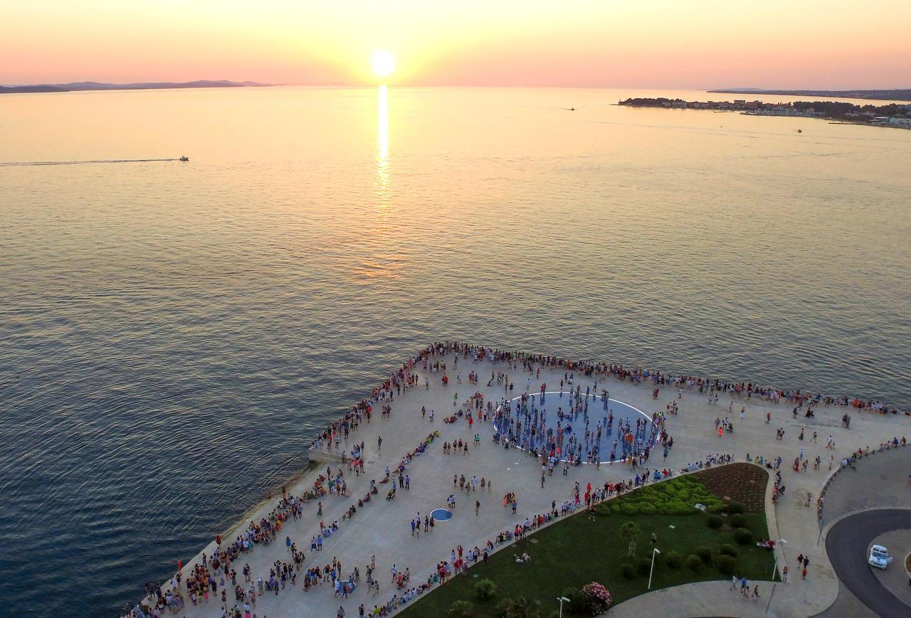 & Andrea Zadar